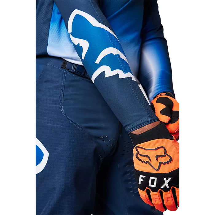 63d0481b55784c0c648dcf7a