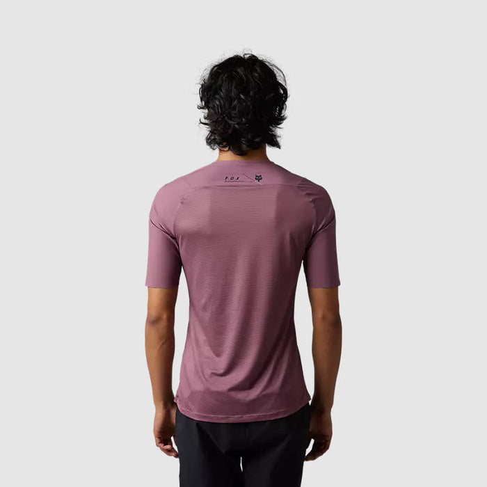 64e37fb0849b9213bbb0298a