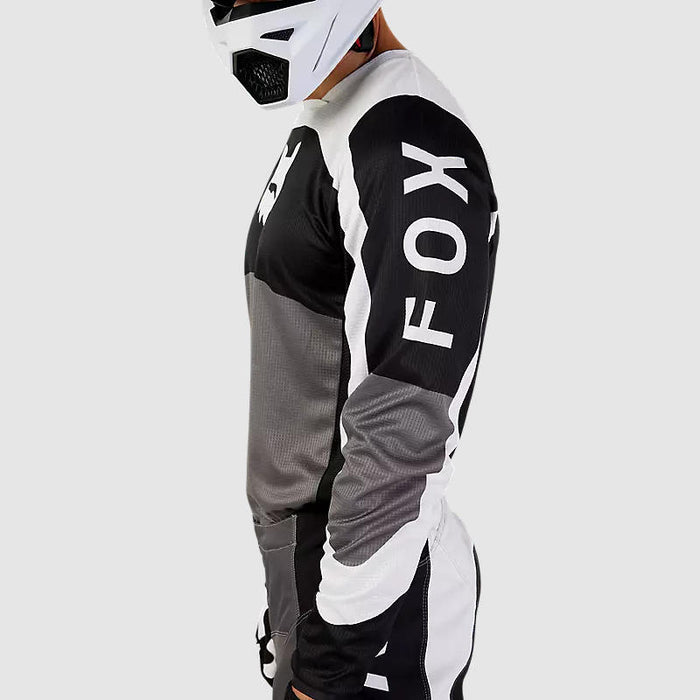 6511fcd368844b11d8ddfc43