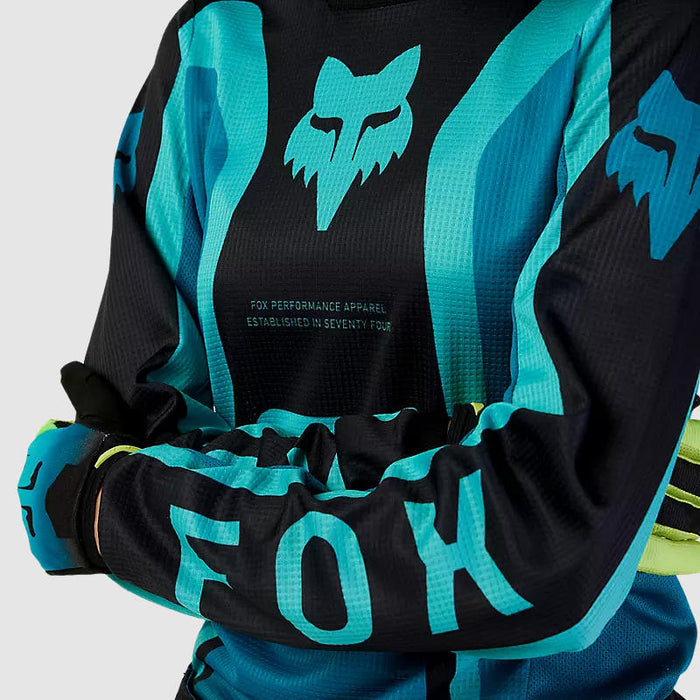 6511fcd210667203aaad76d4