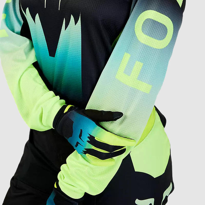 65805960d27f151519d3bfbc