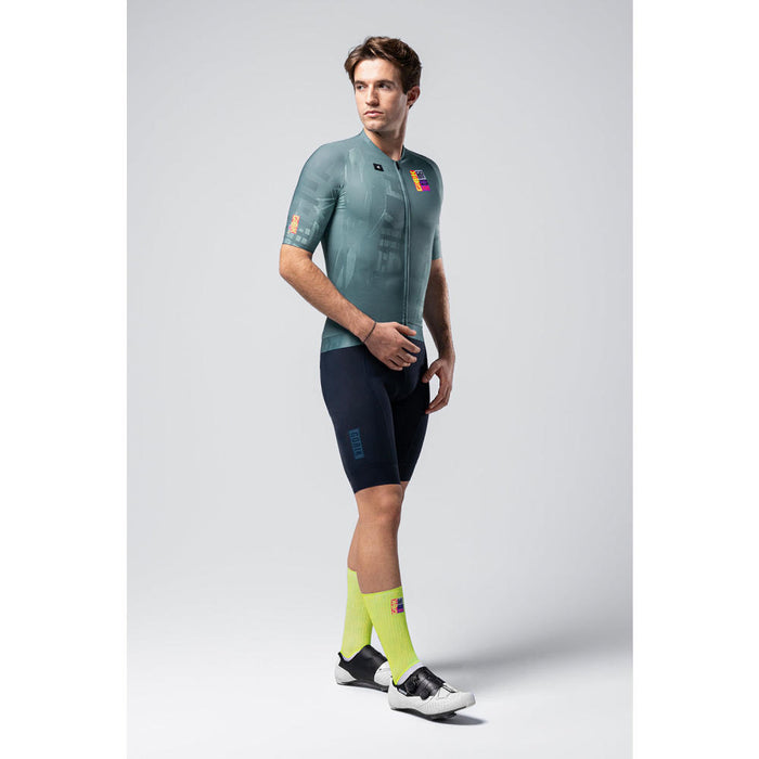 69173461e8387c334de38f2a