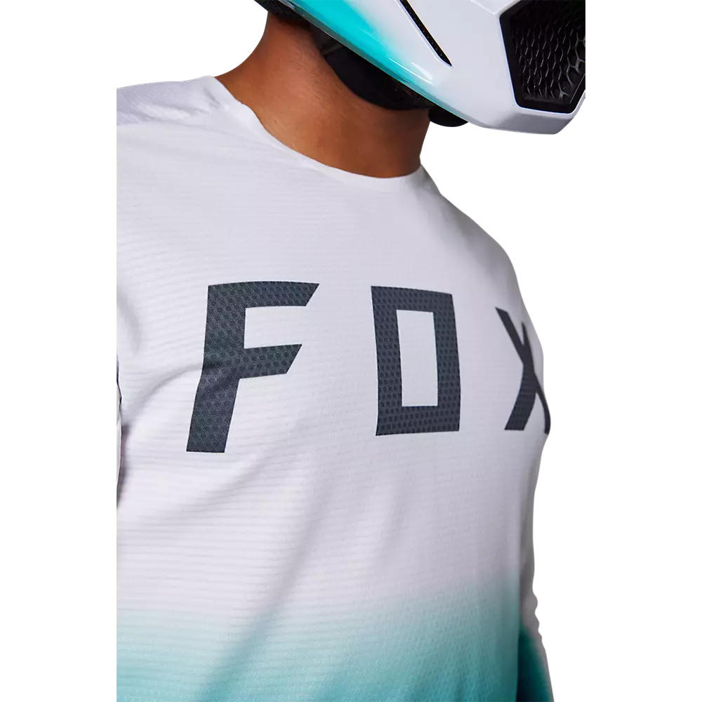 63d04843735dcf0bbc589438