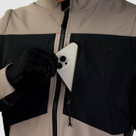 65a83c61059dff12b37346a2